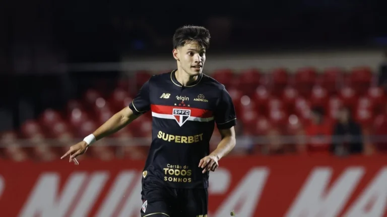 Bobadilla, do São Paulo, faz acordo para não ser denunciado por xenofobia