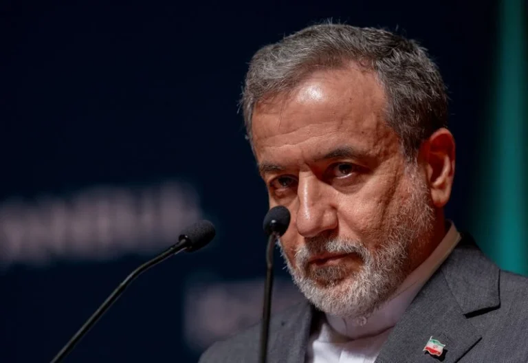 Irã pede coordenação regional contra ataques dos EUA e Israel