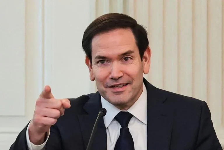 EUA aguardam resposta do Irã sobre guerra a qualquer momento, diz Rubio