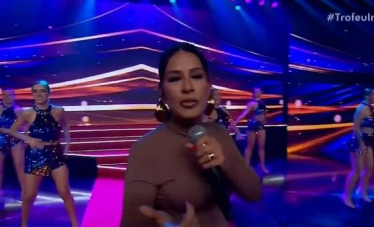 Simone Mendes é detonada por vestido usado no Troféu Imprensa: Tenebroso