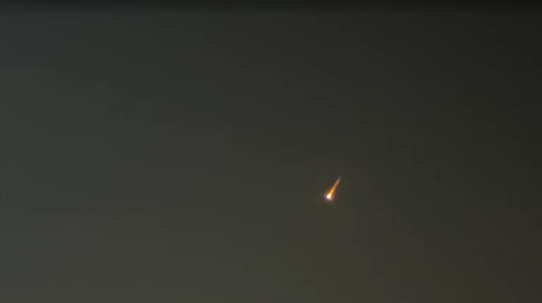 Irã ataca instalações de petróleo no Golfo Pérsico