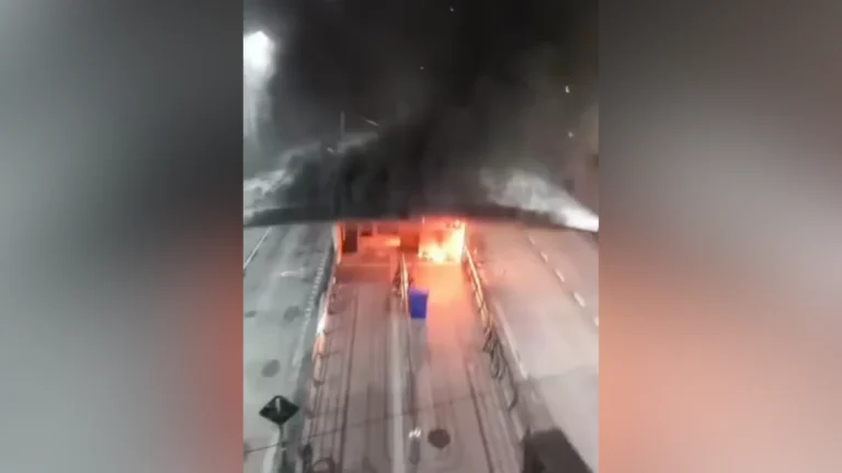 Vídeo: Incêndio atinge estação do BRT na zona Oeste do Rio de Janeiro