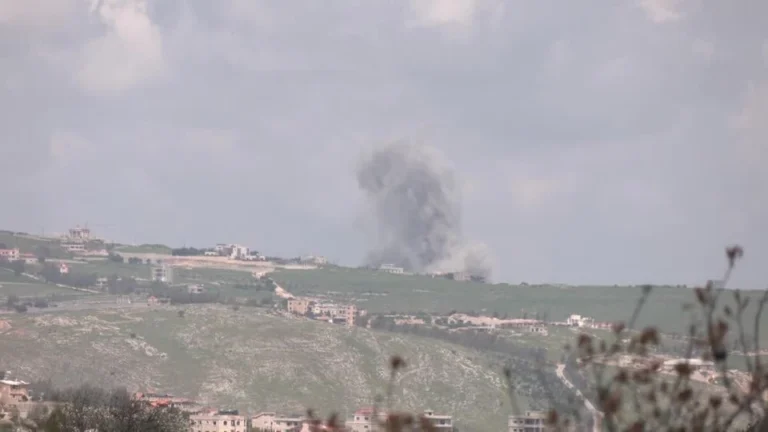 Israel continua atacando Hezbollah enquanto Irã exige cessar-fogo no Líbano