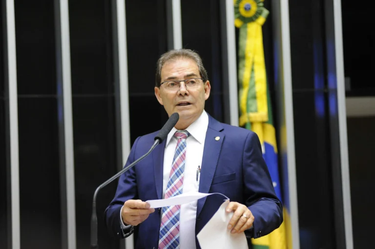 “Governo pode esperar nova derrota hoje na dosimetria”, diz relator à CNN