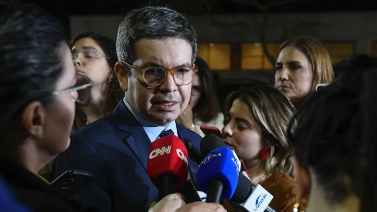PT põe panos quentes e rechaça “caça às bruxas” depois de derrotas