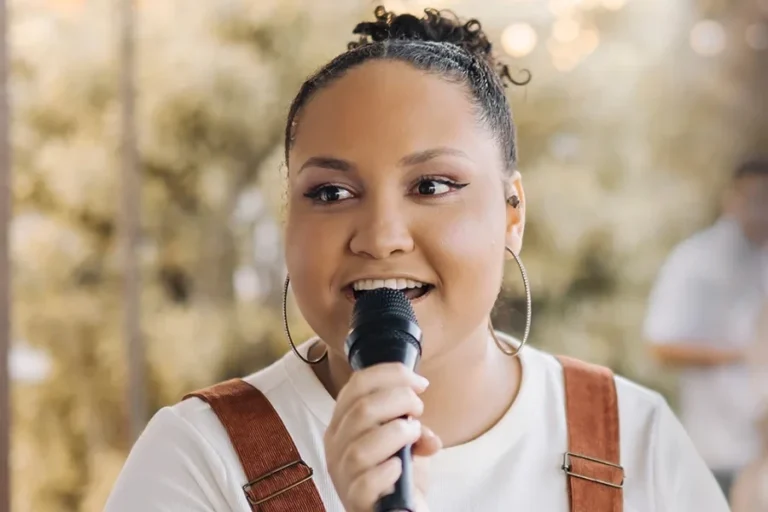 Parque de diversões se pronuncia após morte de cantora gospel