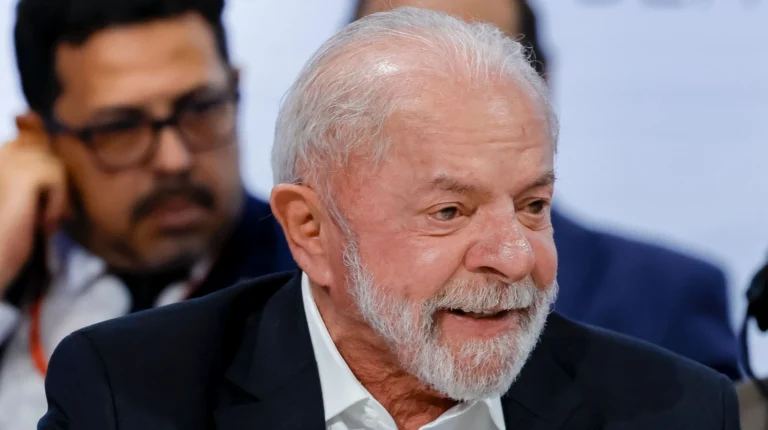 Lula chega à Casa Branca para reunião com Donald Trump