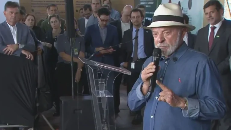 Lula diz que governo federal vai ajudar Pernambuco por conta das chuvas