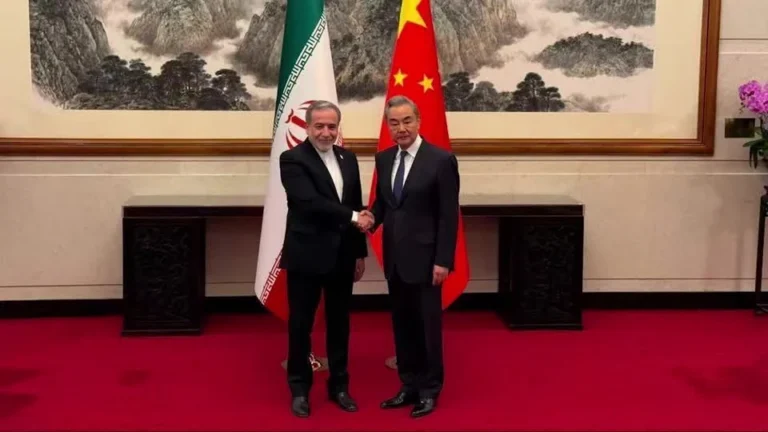 China é parte do “equilíbrio político” do Irã na guerra, diz embaixador