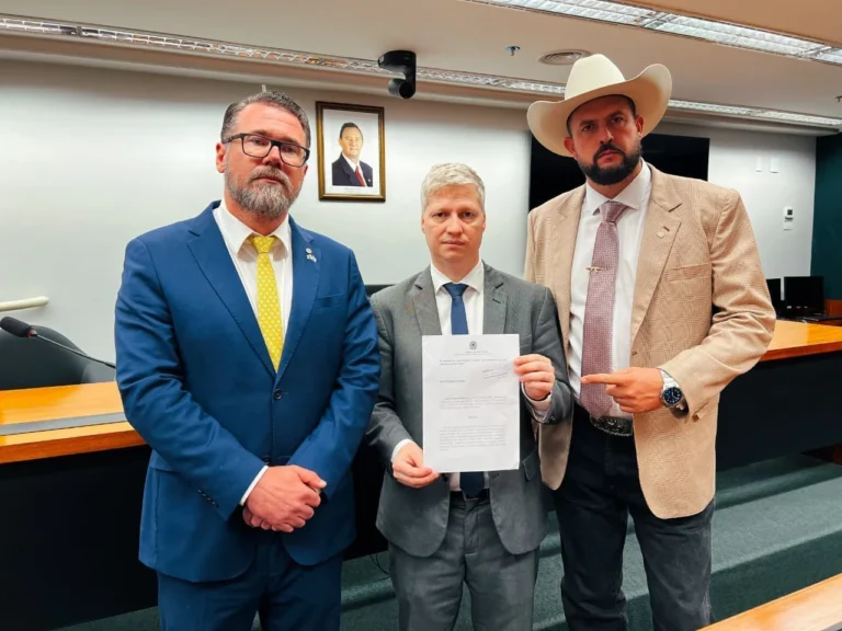 Van Hattem recorre contra suspensão por quebra de decoro parlamentar