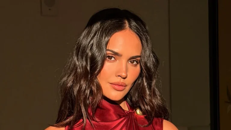 Atriz choca ao postar transformação para viver fisiculturista em novo filme