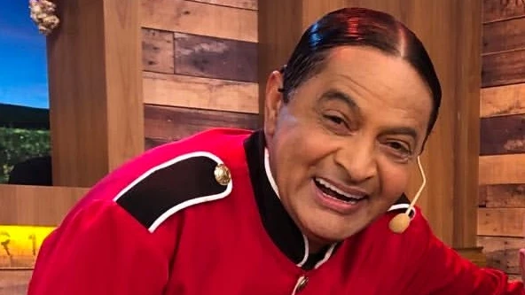 Faxinildo, humorista do SBT, tem alta após dois meses internado