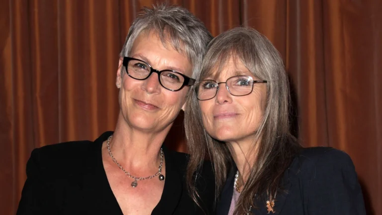 Morre Kelly, irmã de Jamie Lee Curtis, aos 69 anos