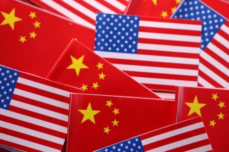 CEOs dos EUA seguem passos de Trump com diplomacia corporativa na China
