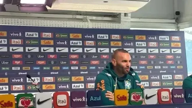 Weverton valoriza concorrência sadia na Seleção: “Todos querem jogar”