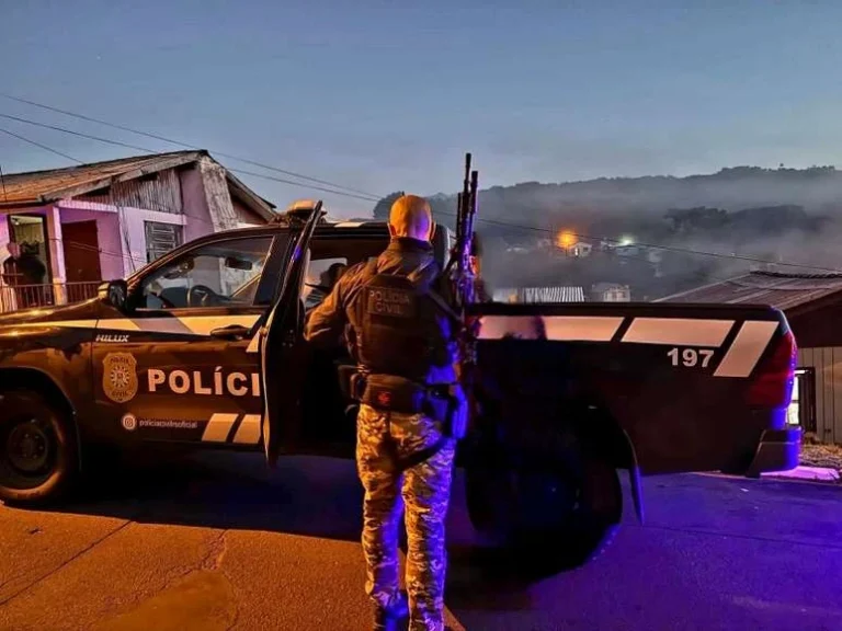 Dois homens são presos por extorsão mediante sequestro em Gramado