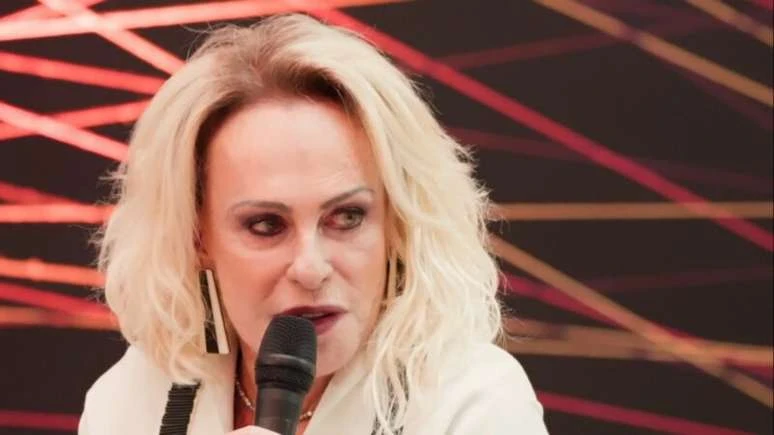 Ana Maria Braga choca com desabafo no 'Fantástico': 'Não posso continuar sendo burra'