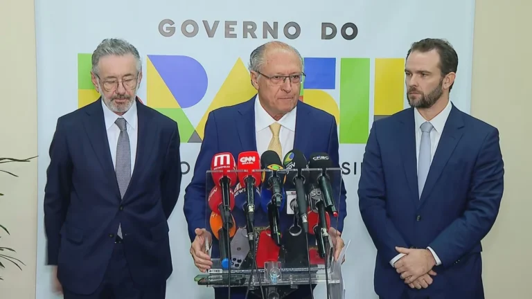 Governo brasileiro rebate acusações dos EUA sobre recomendação de tarifa
