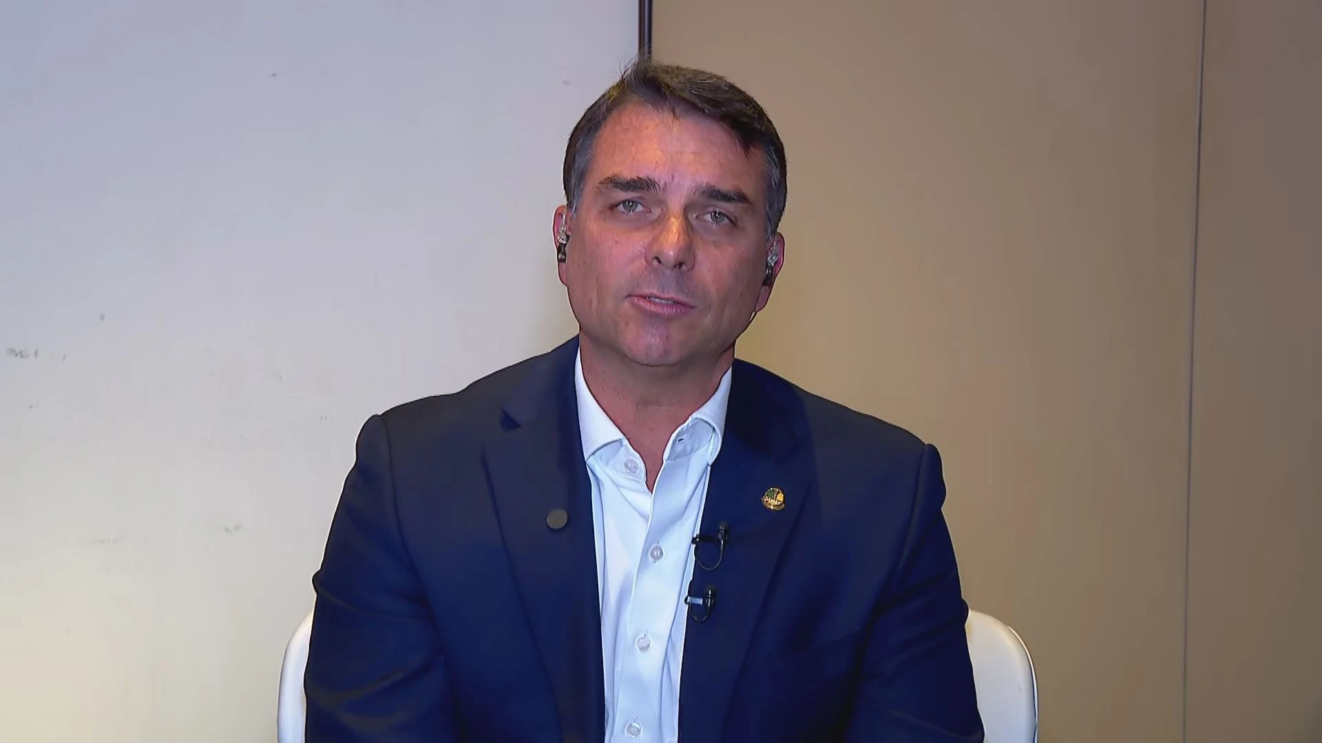 Flávio Bolsonaro coloca Bia Kicis no radar para vice em 2026