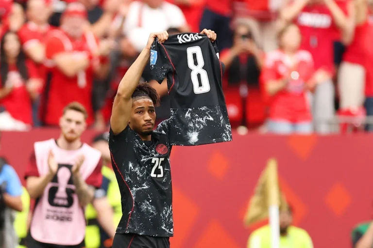 Canadá 6 x 0 Catar: veja os melhores momentos da vitória histórica na Copa
