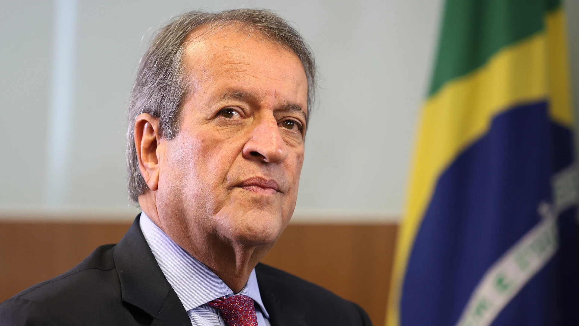 Valdemar tentará convencer Michelle a participar de evento com Flávio