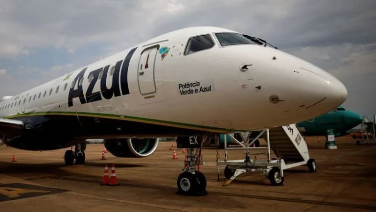 Copiloto convulsiona e voo da Azul faz pouso de emergência em Viracopos