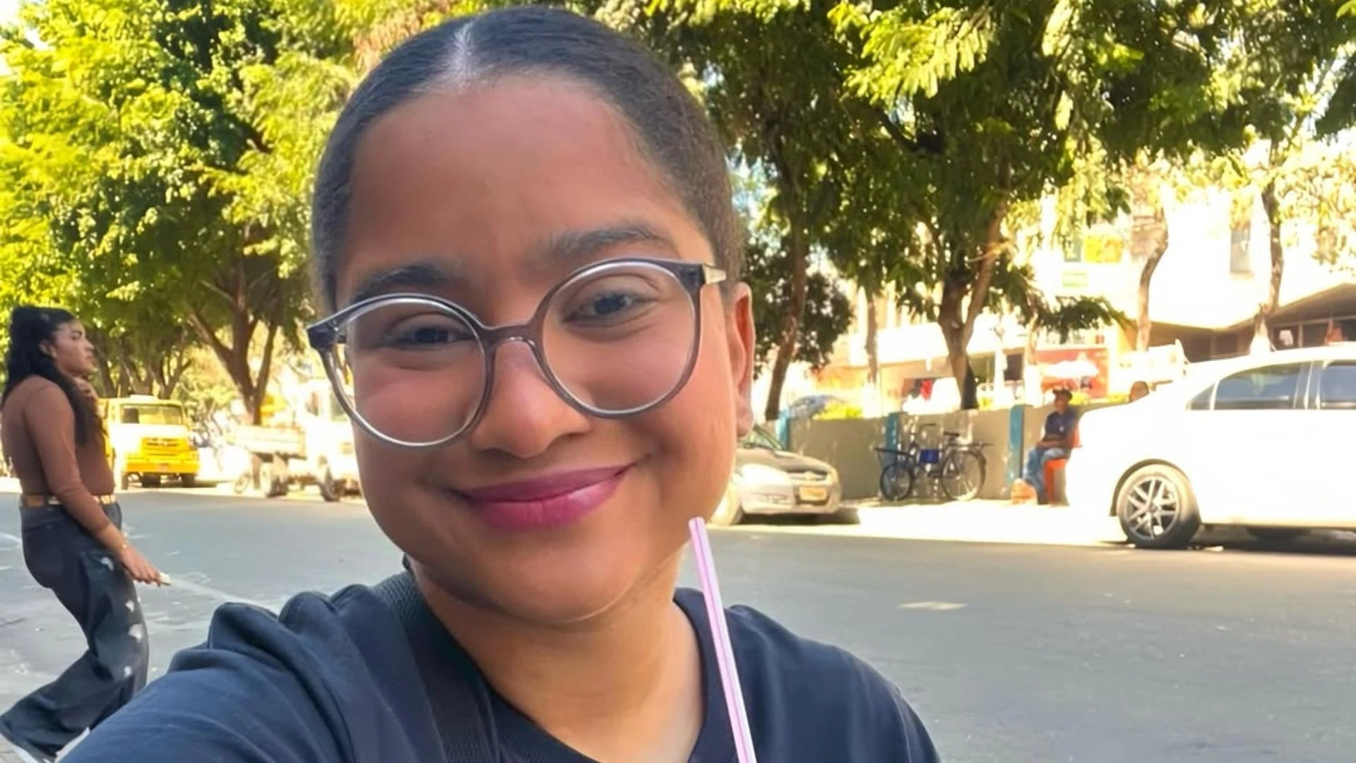 Tia Milena retoma vida com a família após BBB: 
