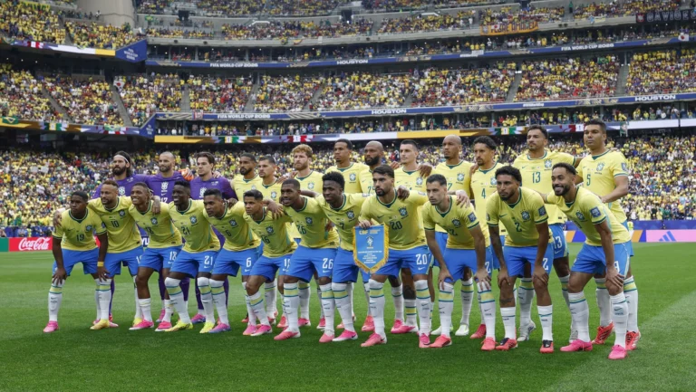 Brasil pode vencer dois mata-matas em Copas pela primeira vez desde 2014