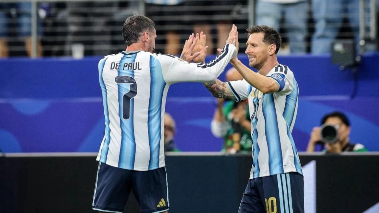De Paul evita despedida de Messi e pede: 