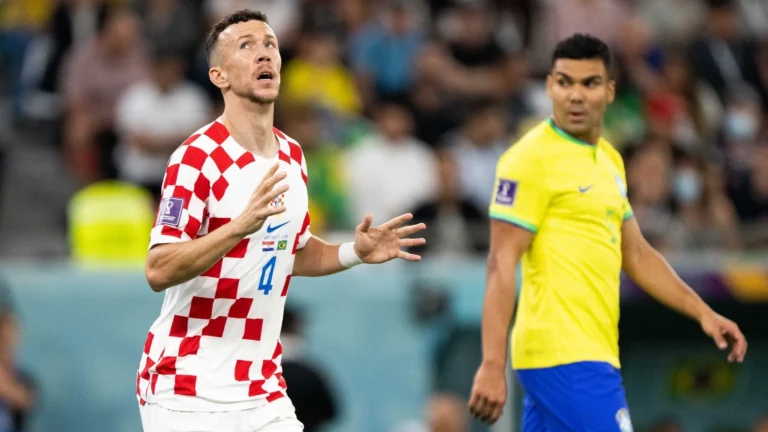 Qual foi a última eliminação do Brasil nas oitavas de final de uma Copa?
