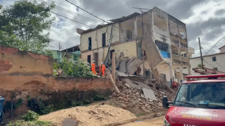 Prédio que desabou em MG teria falhas na construção, aponta vistoria