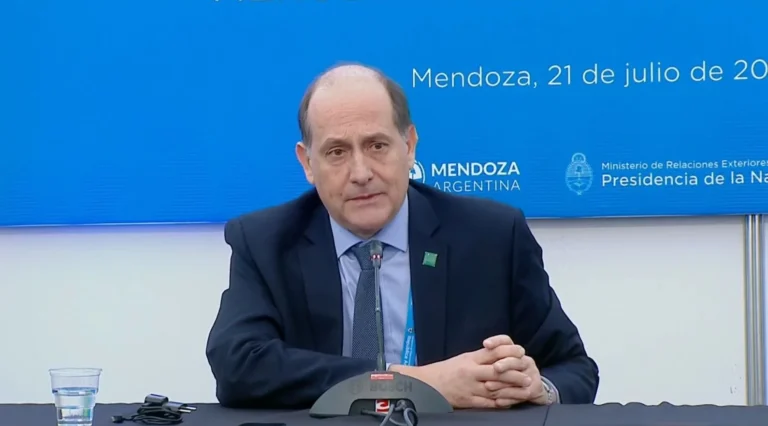 Itamaraty convoca embaixador de Milei após ataques a Lula e Moraes