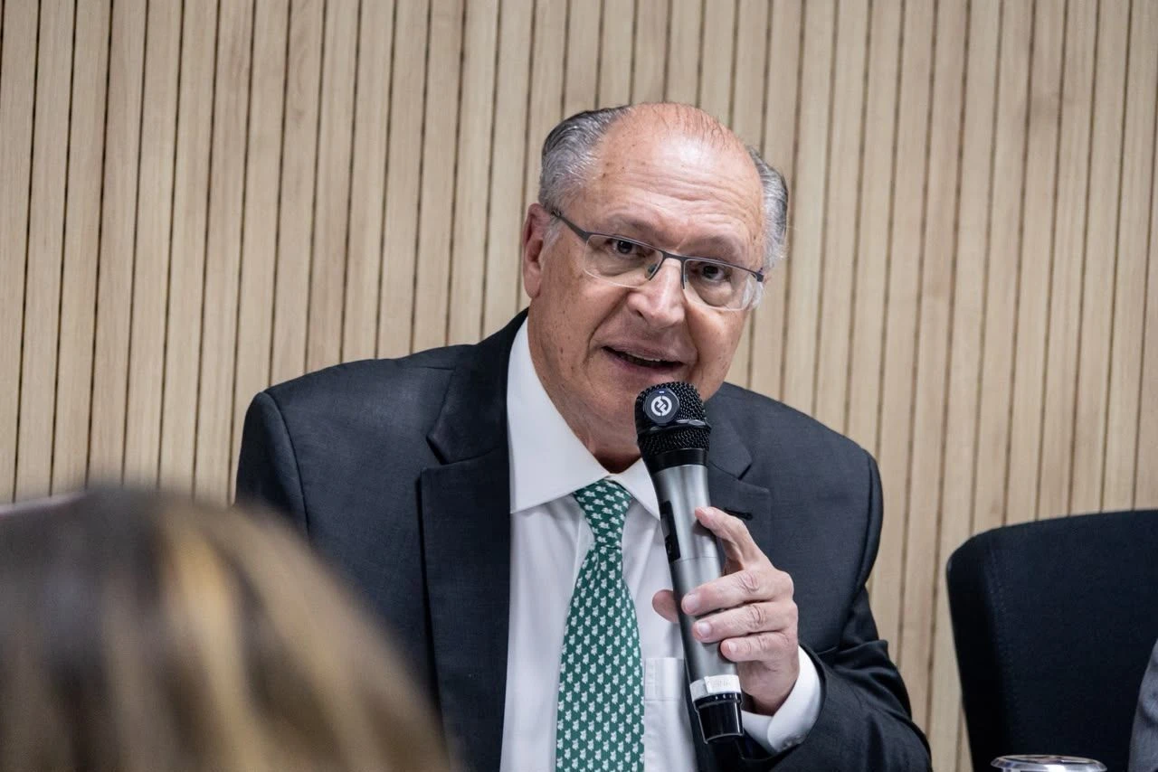 Governo fará sequência de reuniões com setores afetados pelo tarifaço