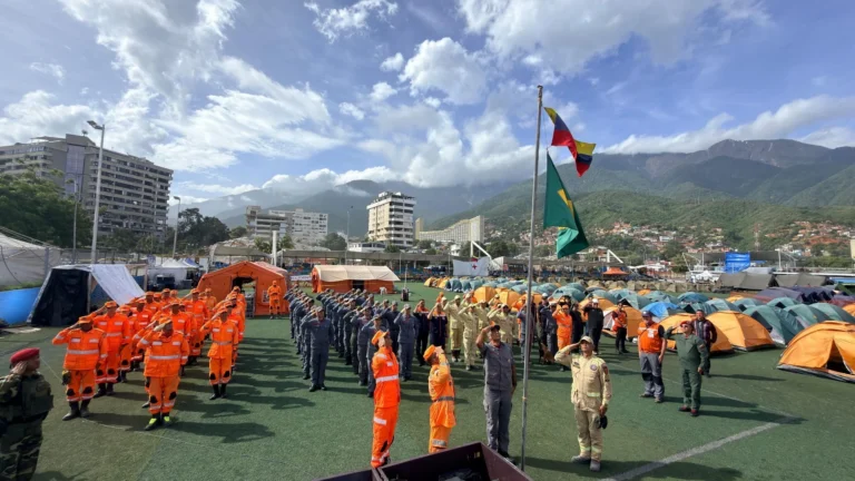 Bombeiros de SP encerram missão na Venezuela e retornam ao Brasil hoje
