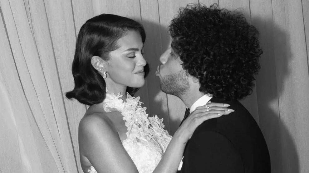 Benny Blanco revela que manteve namoro com Selena Gomez em segredo, entenda