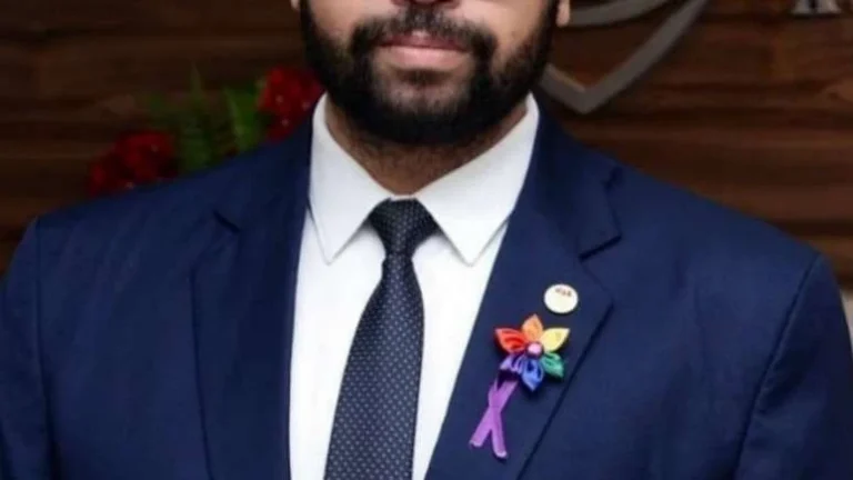 LUTO! Morre apresentador da RedeTV! aos 42 anos após cirurgia cardíaca