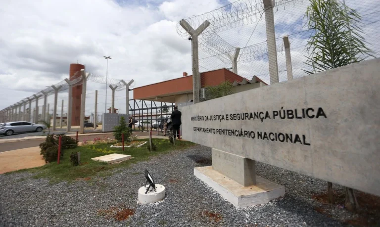 77% dos presos da Penitenciária Federal de Brasília usam psicotrópicos