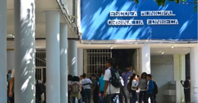Professor é ferido com faca por aluno durante aula na zona Norte do RJ