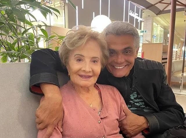 Glória Menezes morreu em casa ao lado de Tarcísio Filho e familiares