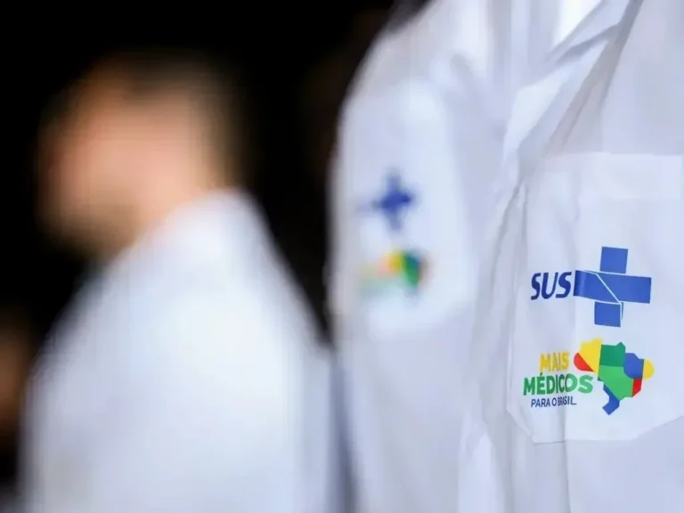 Governo prorroga até 2027 contratos do Mais Médicos Especialistas