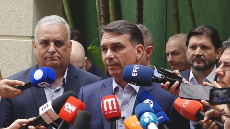 Flávio defende texto alternativo ao da PEC que trata do fim da jornada 6×1