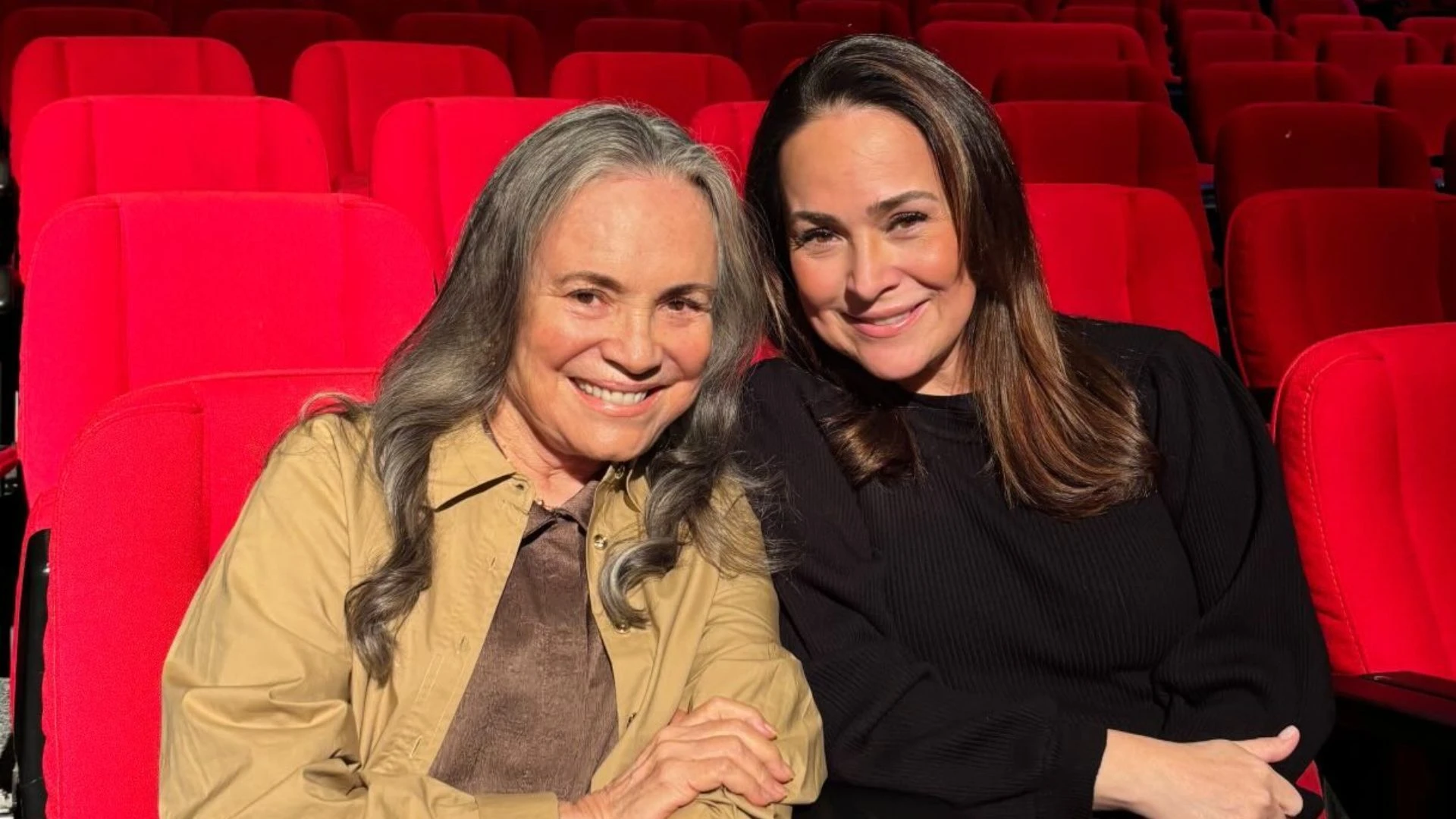 Regina Duarte e Gabriela Duarte anunciam novo trabalho como mãe e filha