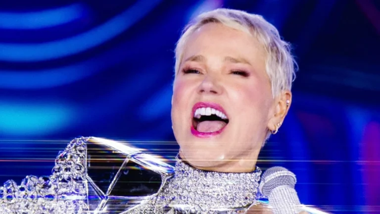 Xuxa presta apoio a mulher após relato sobre a mãe: “Vão se envergonhar”