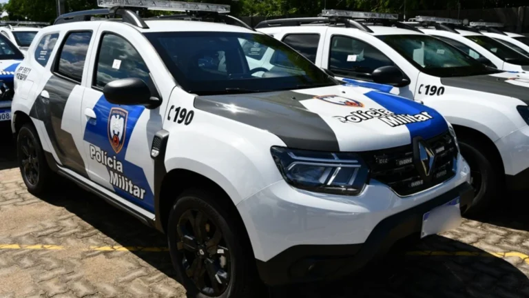Criança acha arma de tio PM e atira no próprio braço no Espírito Santo