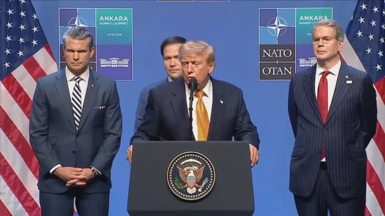 Análise: Assessores de Trump estão perdendo “guerra de memes” online