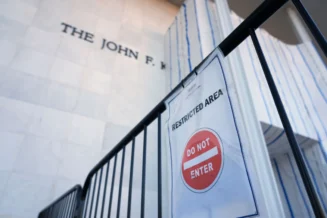 Kennedy Center fecha portas em meio a disputa judicial com Trump