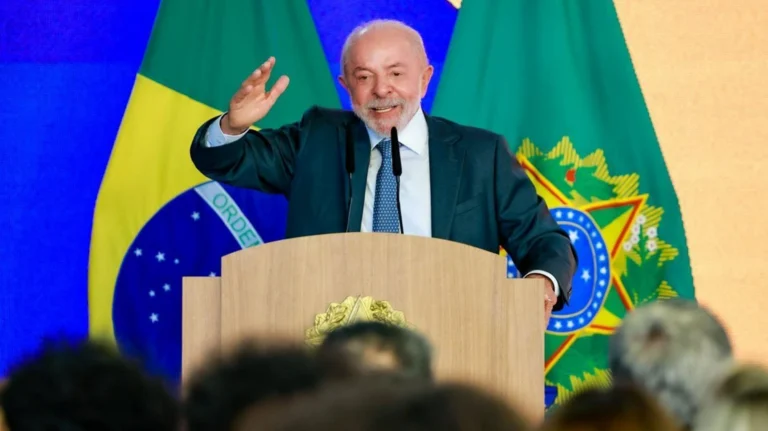 Lula cogita criar Ministério do Idoso em quarto governo