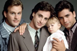 John Stamos diz que o amigo Bob Saget está 