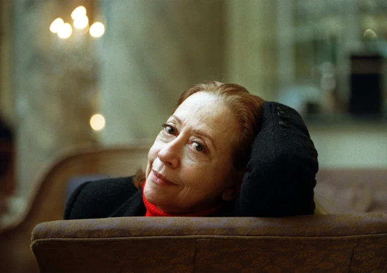 Fernanda Montenegro faz 97 anos; relembre 5 atuações premiadas da atriz