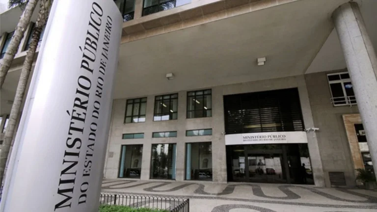 Operação investiga desvio de verbas de reformas em escolas no RJ